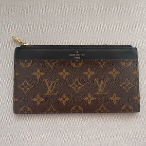 ❌SOLD❌ Louis Vuitton Slim Purse